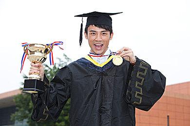 KK官方对战平台生存新图《武器大师》上线！痛快打击，成为真正的武器大师！